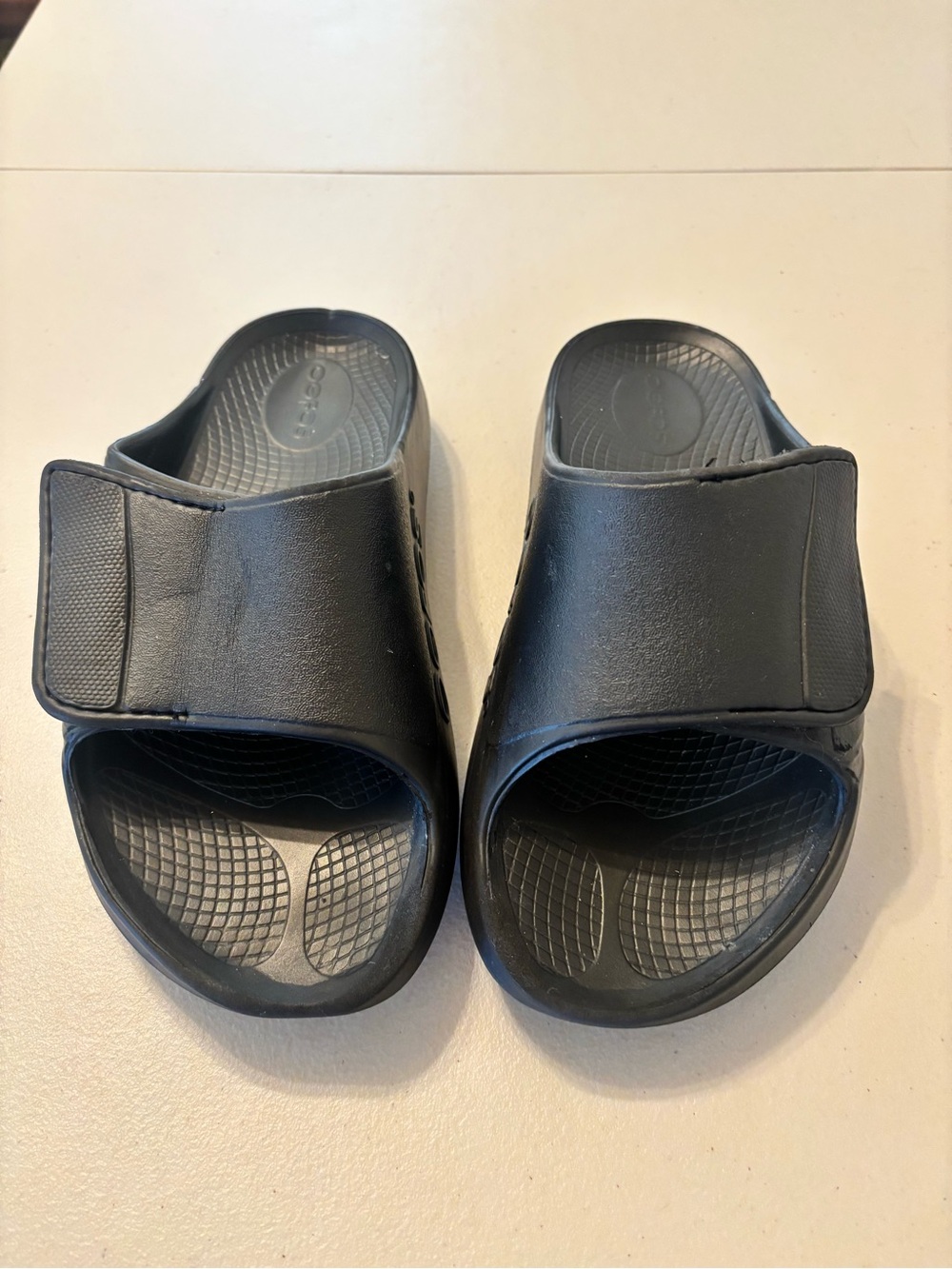 OOFOS Black Women's Slide Sandals 38